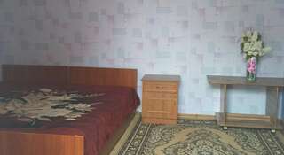 Гостиница Guest House V gostyah u Ally Судак Двухместный номер с 1 кроватью или 2 отдельными кроватями и видом на море-5