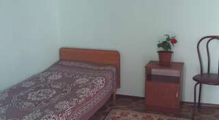 Гостиница Guest House V gostyah u Ally Судак Двухместный номер с 1 кроватью или 2 отдельными кроватями и видом на море-10